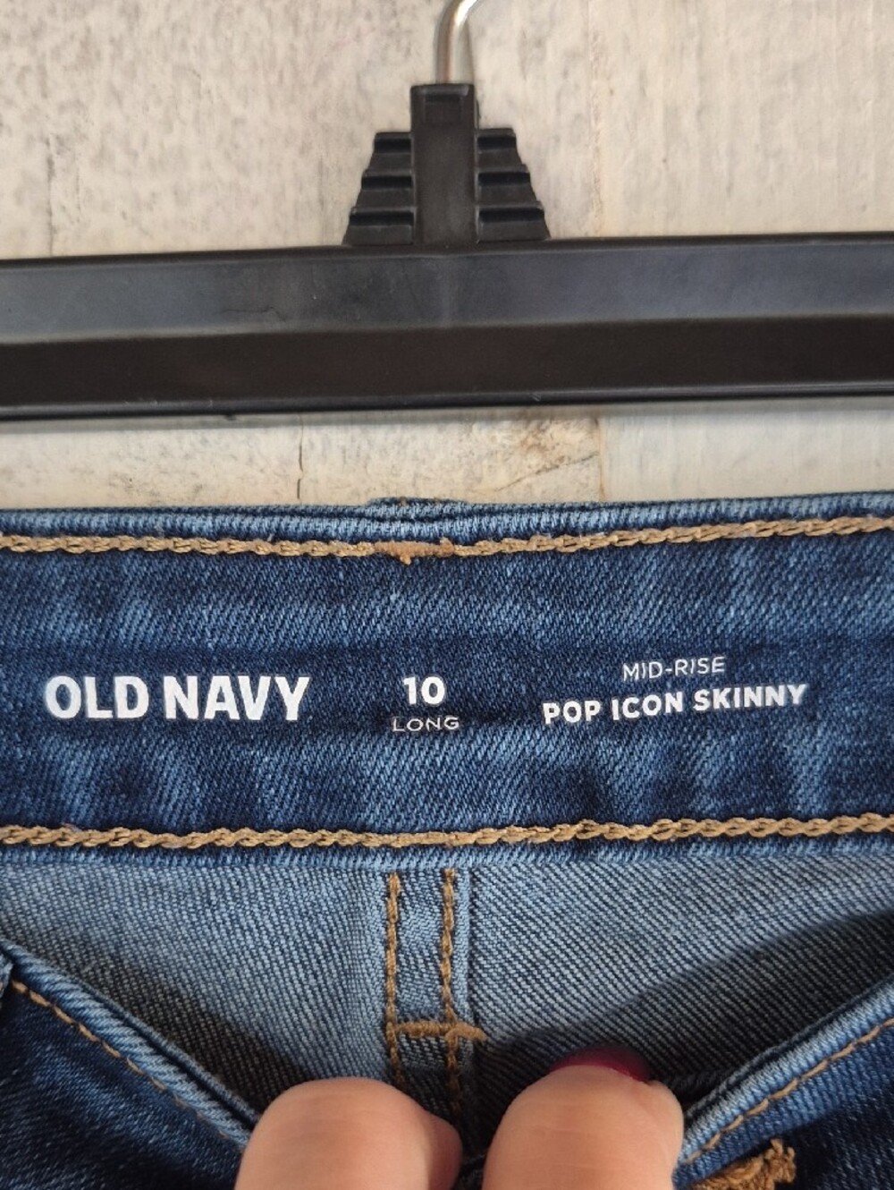 Old Navy Women's Skinny Jeans - Medium Blue Distressed - Picture 2 of 12